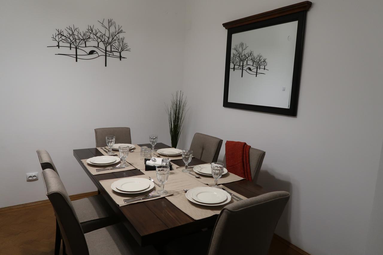 Athenee Residence 1 Bukares Bagian luar foto